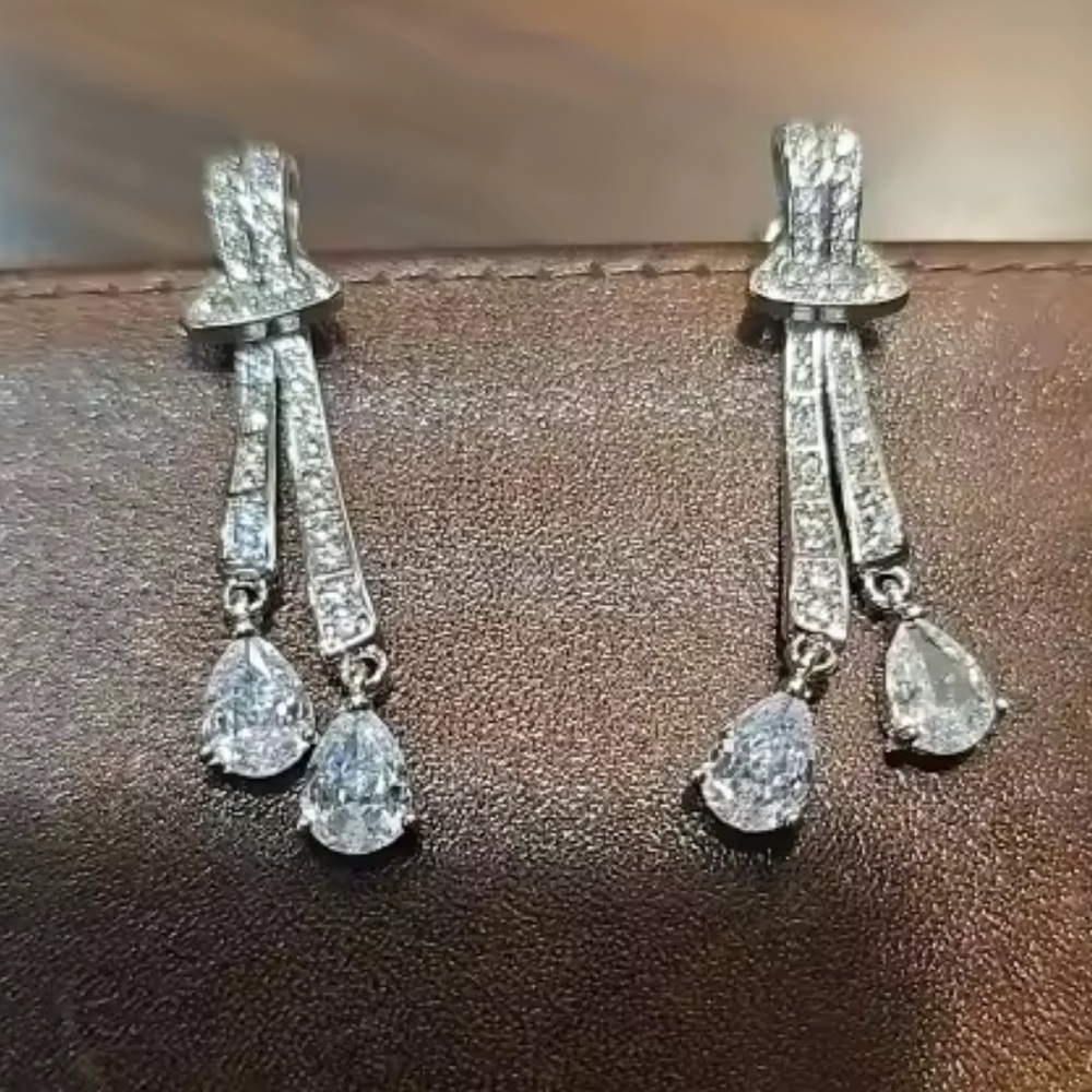 Elegant Linear Crystal Drop Earrings - Picture 2 of 12